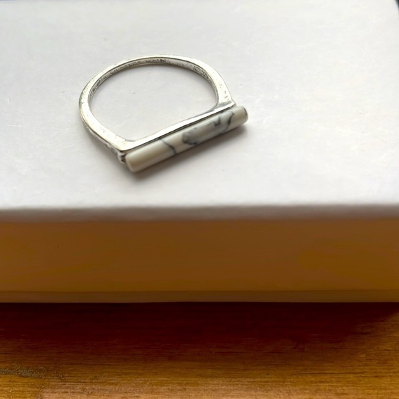 White Marble Bar Silver Stackable Ring - Picture 7 of 11